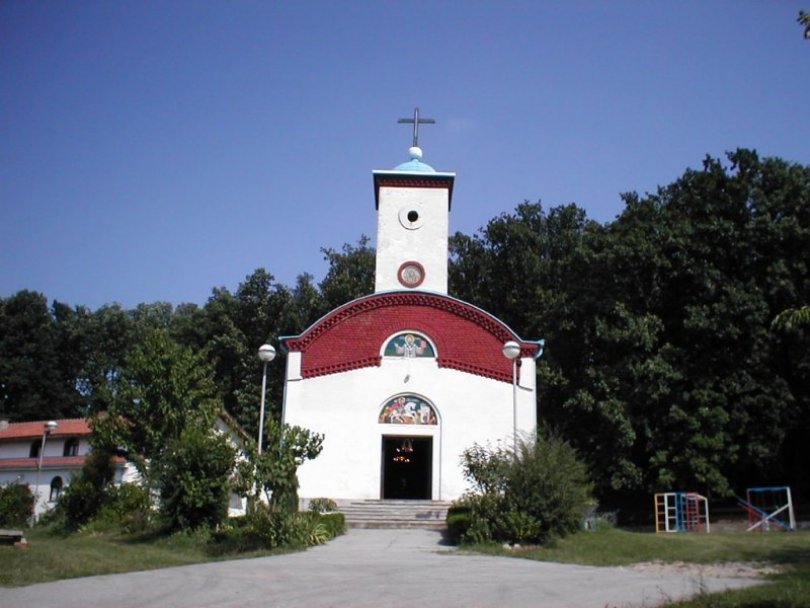 Црква Св. Георгија у Петријеву